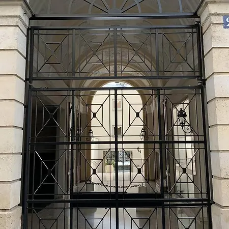 Appartement La De Chopin Et : Bail Mobilite *